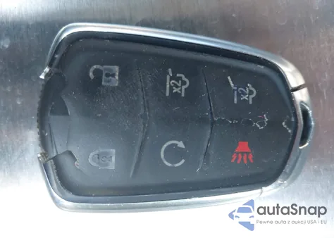 2017 Cadillac Escalade Luxury z USA, uszkodzony, nr VIN 1GYS4BKJ0HR329748